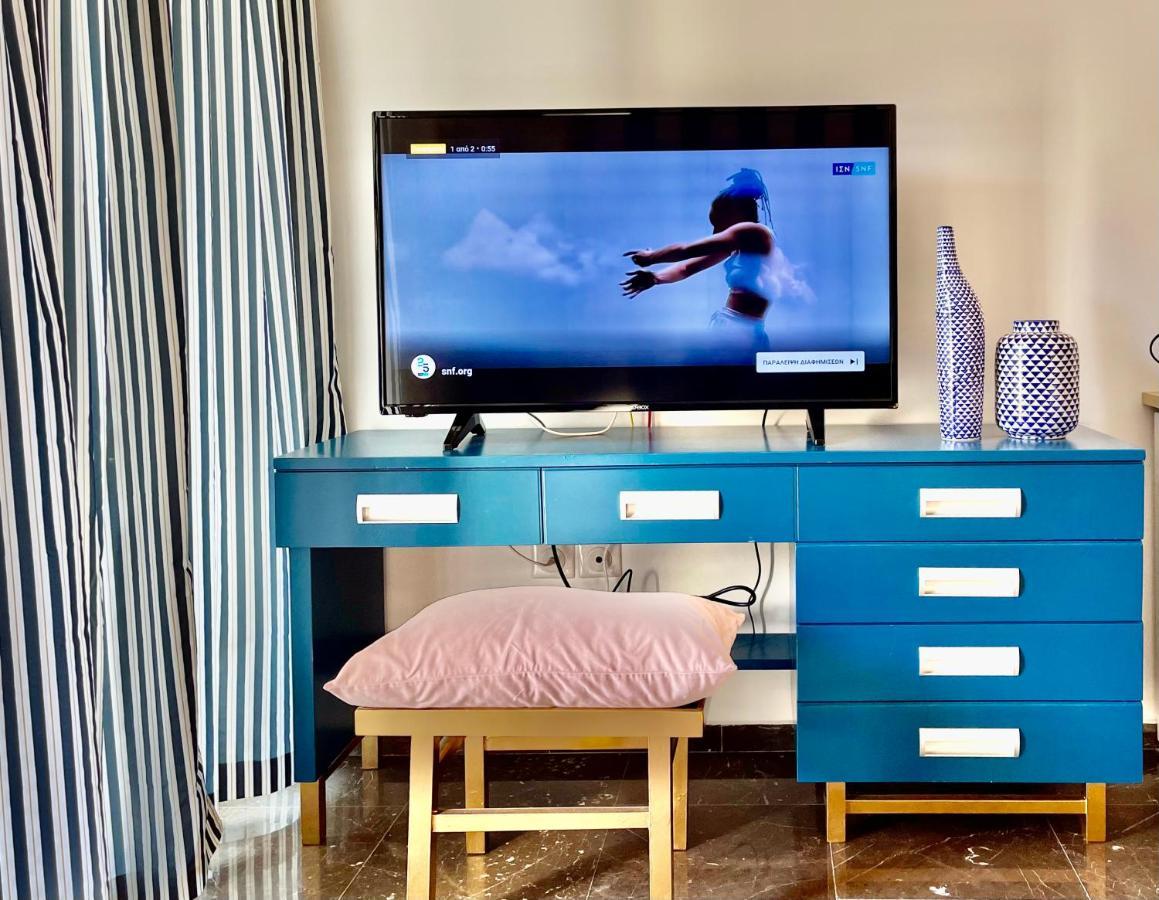 Retropolitan Living Patras Apartment Ngoại thất bức ảnh