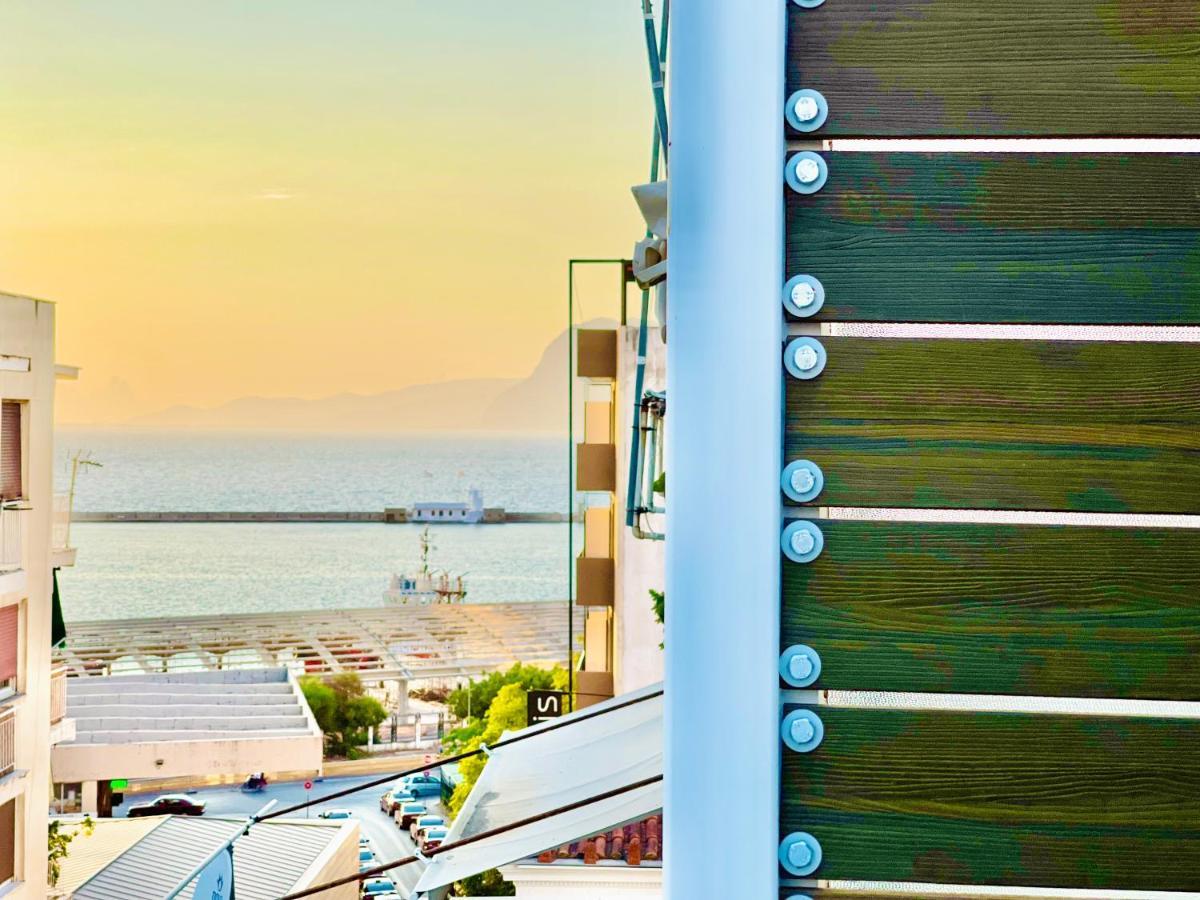 Retropolitan Living Patras Apartment Ngoại thất bức ảnh