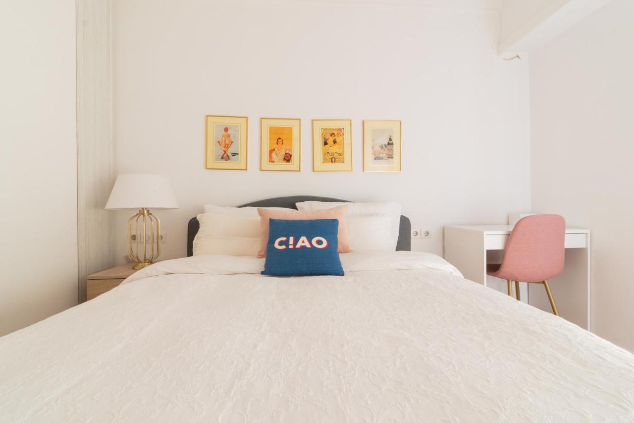 Retropolitan Living Patras Apartment Ngoại thất bức ảnh