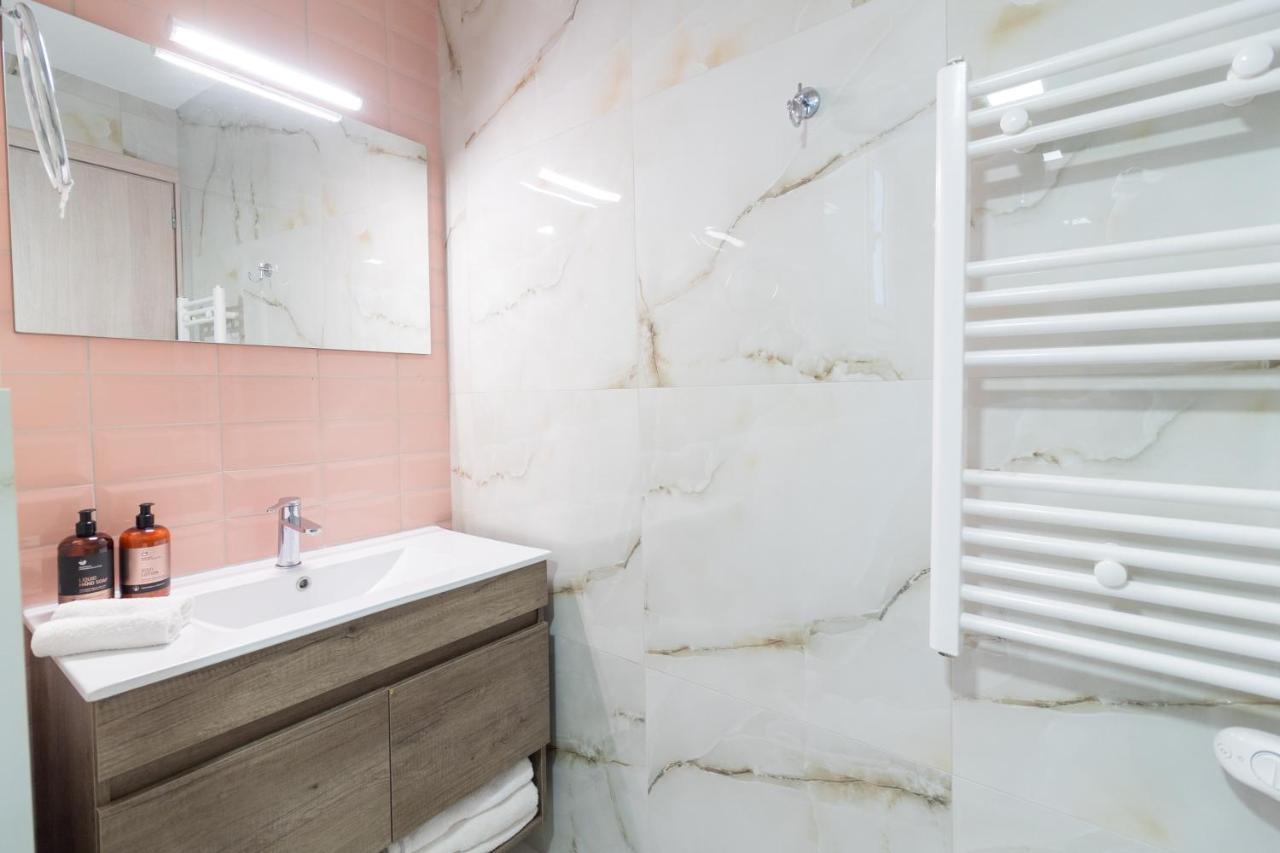 Retropolitan Living Patras Apartment Ngoại thất bức ảnh