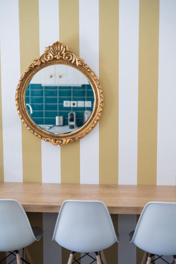Retropolitan Living Patras Apartment Ngoại thất bức ảnh