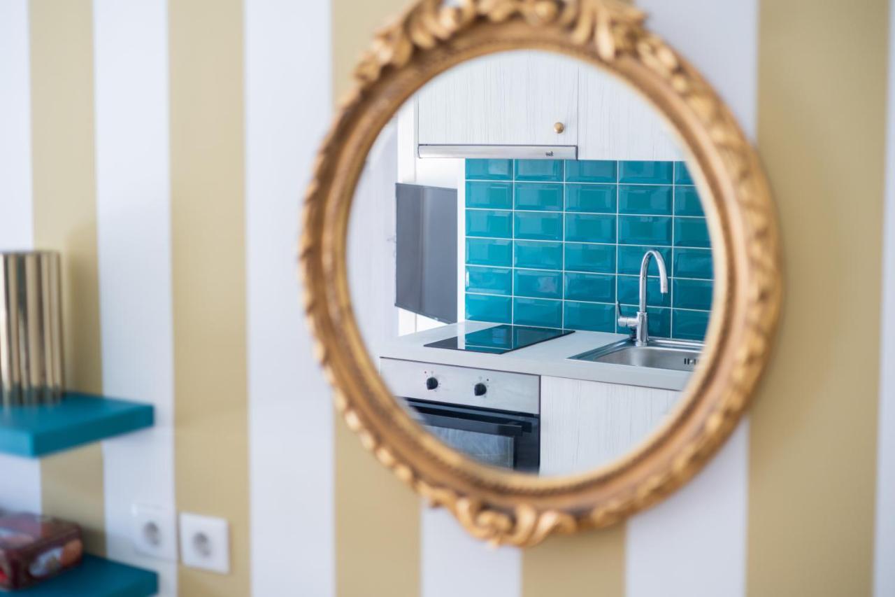 Retropolitan Living Patras Apartment Ngoại thất bức ảnh